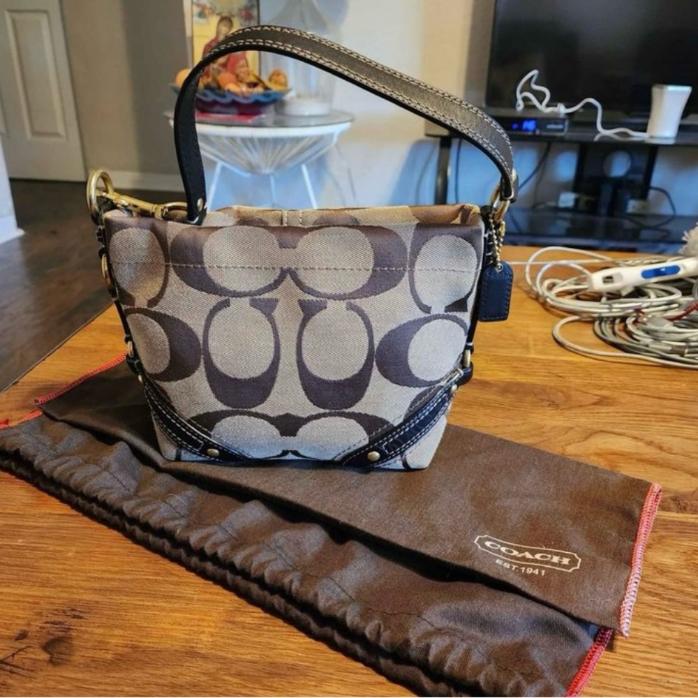 Coach purse